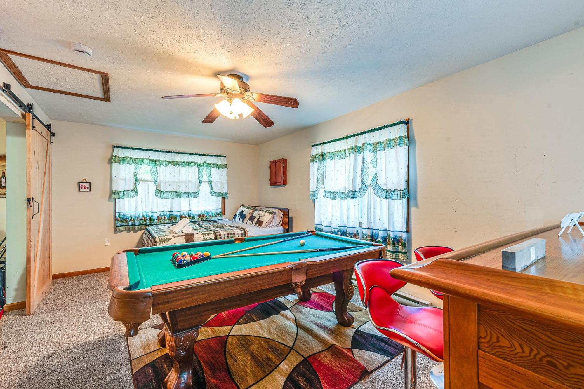 Pet-Friendly Pocono Lake Oasis With Hot Tub! Exterior foto